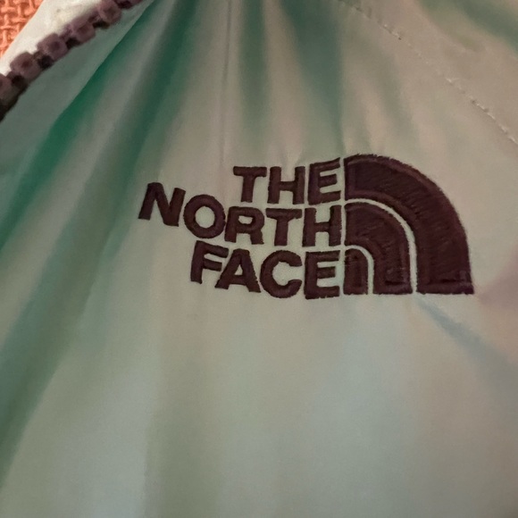 Elegant and functional moving basket approximately 12”x 12” with a removable top - Picture 3 of 10